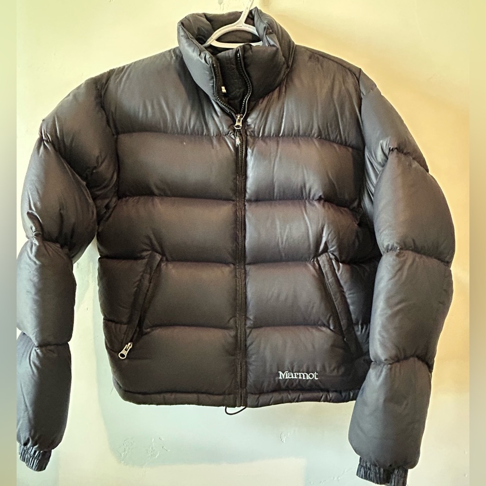 Marmot Gray Puffer Jacket with Water-Resistant Fabric